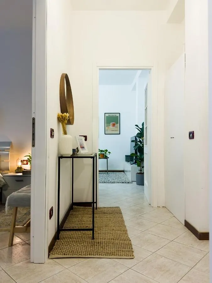 Litta'S Flat In Affori - 3 Mins Walk From Mm3 Apartment Milan 0*,  Italy